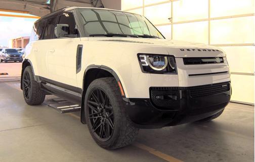 Fuji White 2023 Land Rover Defender 110 X-Dynamic SE