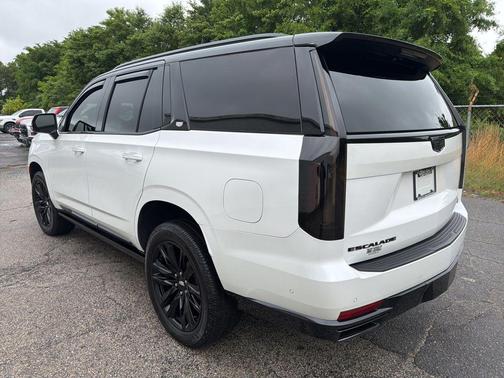 Crystal White Tricoat 2022 Cadillac Escalade Sport Platinum