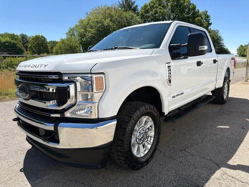 Oxford White 2022 Ford F-250 XLT