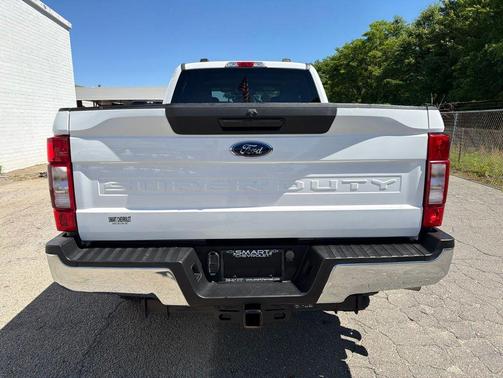 Oxford White 2022 Ford F-250 XLT