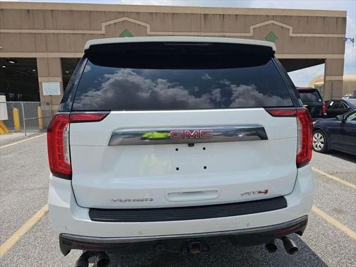 2023 GMC Yukon 4WD AT4