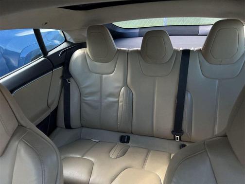 2017 Tesla Model S 75