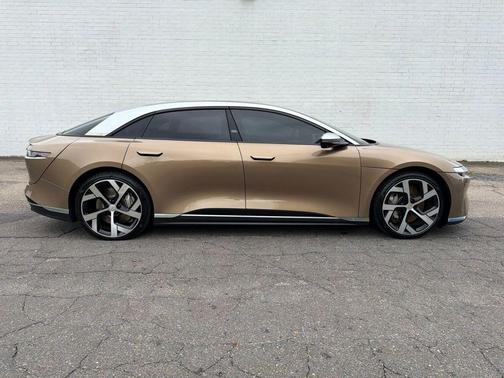 Eureka Gold 2022 Lucid Air Dream Edition