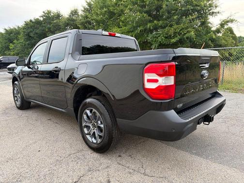 Shadow Black 2025 Ford Maverick XLT
