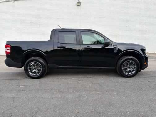 Shadow Black 2025 Ford Maverick XLT