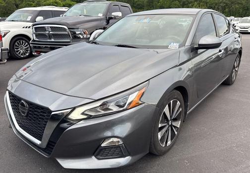 Gun Metallic 2022 Nissan Altima 2.5 SV