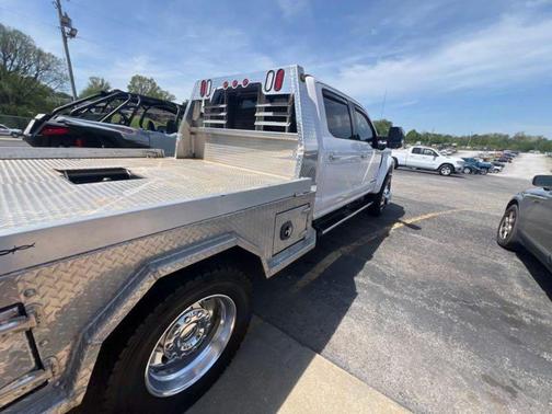 White Platinum Metallic Tri-Coat 2019 Ford F-450 Lariat