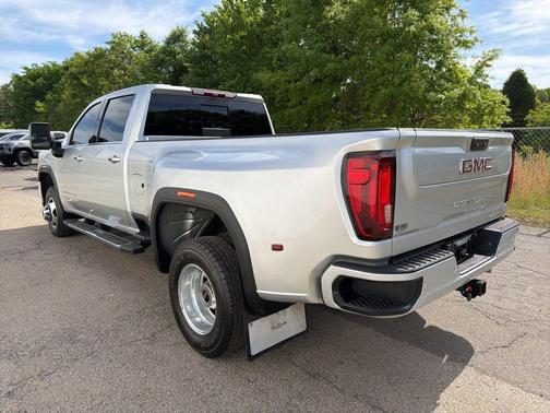 Quicksilver Metallic 2023 GMC Sierra 3500 Denali