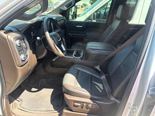 2023 GMC Sierra 3500 Denali