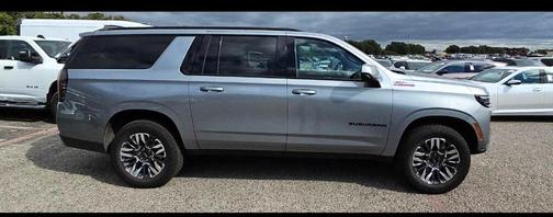 2025 Chevrolet Suburban 4WD Z71