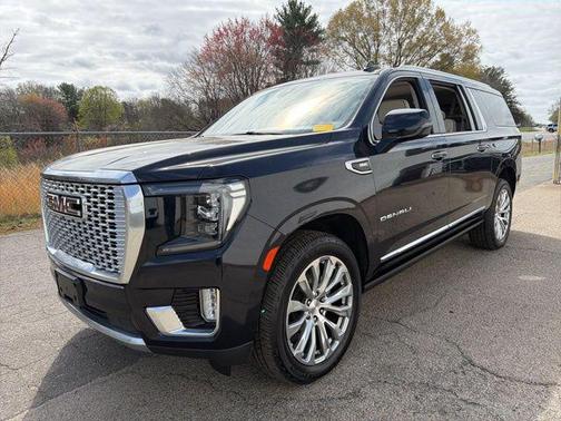 Midnight Blue Metallic 2022 GMC Yukon XL Denali