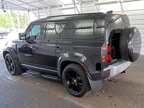 Santorini Black Metallic 2025 Land Rover Defender 110 P400 S