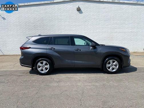 2020 Toyota Highlander LE