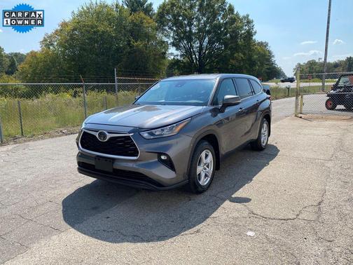 2020 Toyota Highlander LE