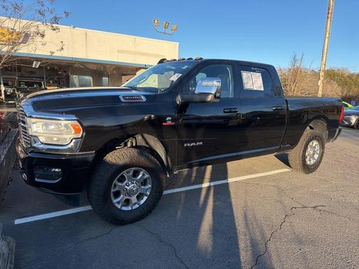 2024 RAM 3500 Laramie Crew Cab 4x4 6'4' Box