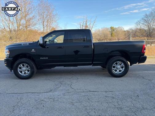 2024 RAM 3500 Laramie Crew Cab 4x4 6'4' Box