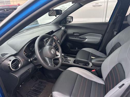 Electric Blue Metallic/Super Black 2023 Nissan Kicks SR
