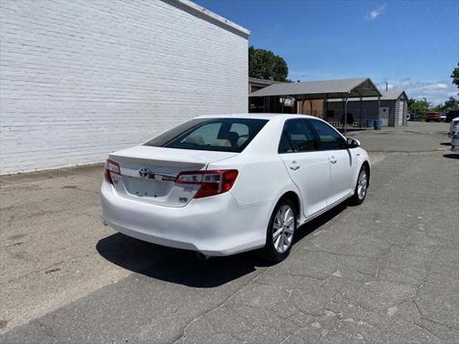 2014 Toyota Camry Hybrid XLE