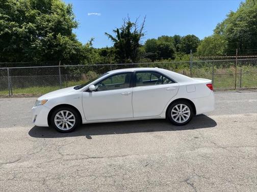 2014 Toyota Camry Hybrid XLE