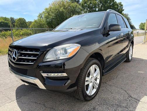 Black 2013 Mercedes-Benz M-Class ML 350 BlueTEC 4MATIC