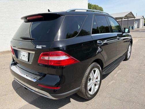 Black 2013 Mercedes-Benz M-Class ML 350 BlueTEC 4MATIC