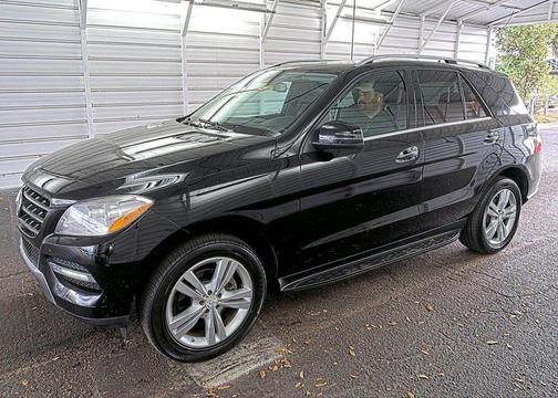 Black 2013 Mercedes-Benz M-Class 4MATIC