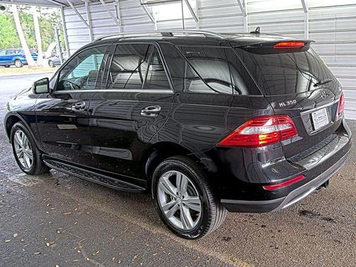 Black 2013 Mercedes-Benz M-Class 4MATIC