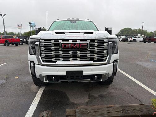 Summit White 2024 GMC Sierra 2500 Denali