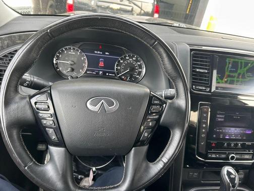 2021 INFINITI QX80 Luxe