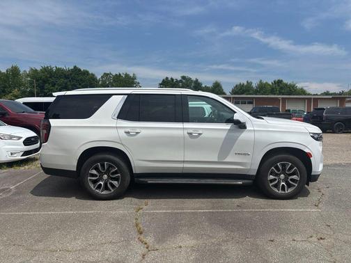 Iridescent Pearl Tricoat 2021 Chevrolet Tahoe LT
