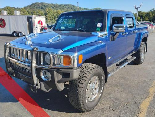 2009 Hummer H3T Luxury Edition