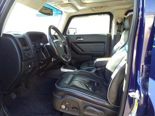 2009 Hummer H3T Luxury Edition