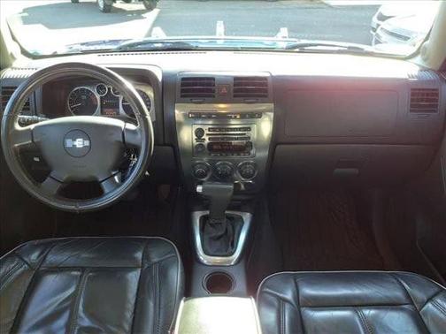 2009 Hummer H3T Luxury Edition
