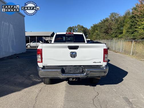 2022 RAM 2500 Tradesman Crew Cab 4x4 8' Box