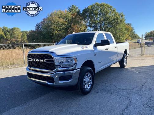 2022 RAM 2500 Tradesman Crew Cab 4x4 8' Box
