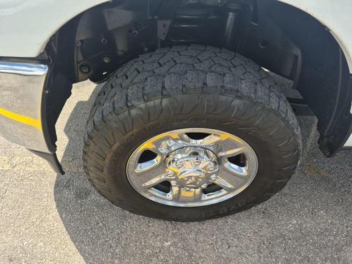 2022 RAM 2500 Tradesman Crew Cab 4x4 8' Box