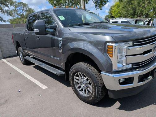 Magnetic Metallic 2018 Ford F-350 Lariat