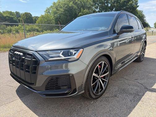 Daytona Gray Pearl Effect 2022 Audi SQ7 4.0T Prestige
