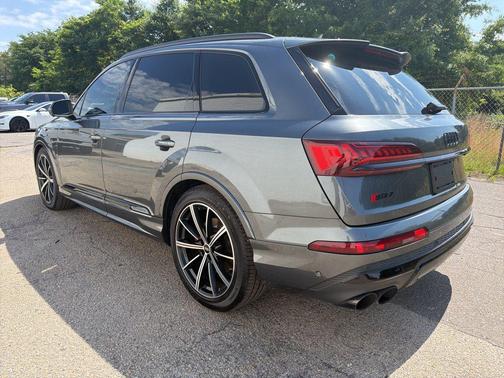 Daytona Gray Pearl Effect 2022 Audi SQ7 4.0T Prestige