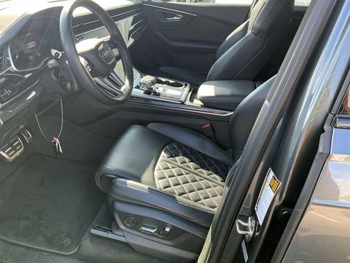Daytona Gray Pearl Effect 2022 Audi SQ7 4.0T Prestige