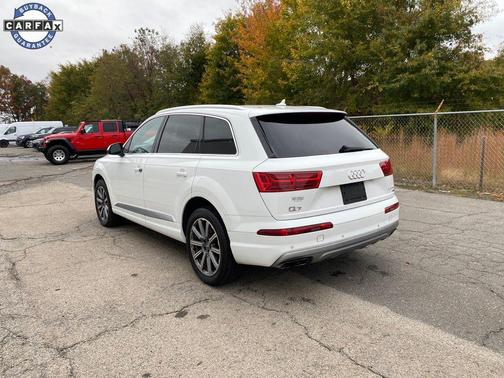 2019 Audi Q7 55 Premium Plus