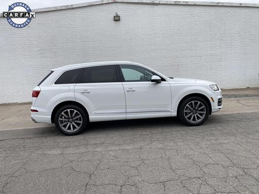 2019 Audi Q7 55 Premium Plus