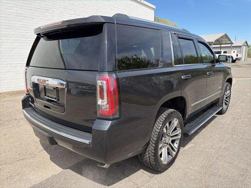 Carbon Black Metallic 2020 GMC Yukon Denali