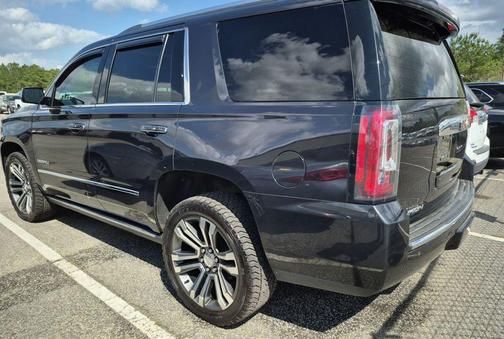 Carbon Black Metallic 2020 GMC Yukon Denali