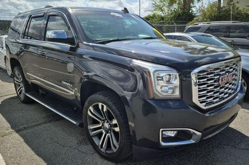 Carbon Black Metallic 2020 GMC Yukon Denali
