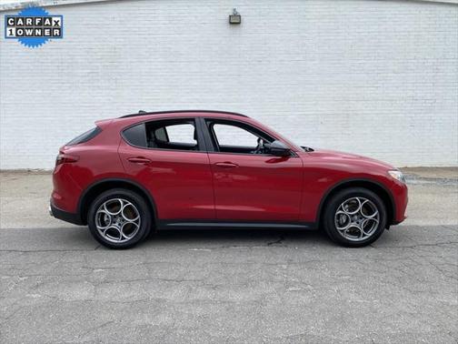 2021 Alfa Romeo Stelvio Base