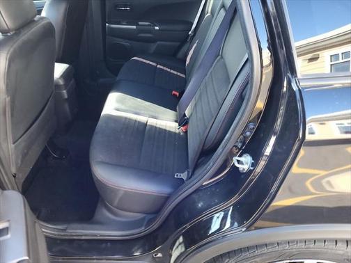2022 Mitsubishi Outlander Sport 2.0 SE Special Edition