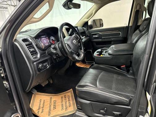 2021 RAM 2500 Laramie Crew Cab 4x4 6'4' Box