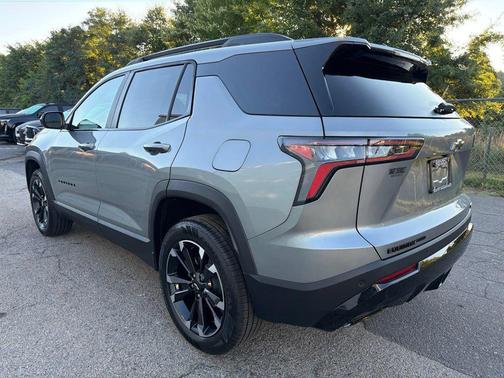 Sterling Gray Metallic 2027 Chevrolet Equinox RS