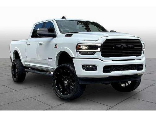 Bright White Clearcoat 2019 RAM 2500 Laramie Crew Cab 4x4 6'4' Box